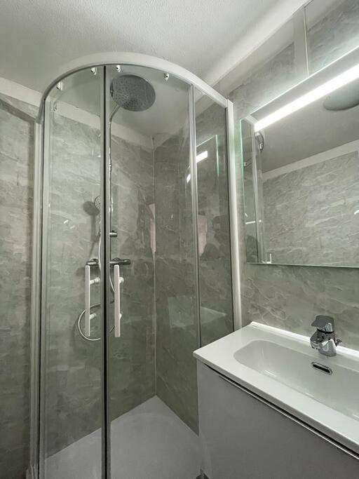 Апартаменты Reims - Duplex Au Coeur Du Quartier Saint-Remi Экстерьер фото